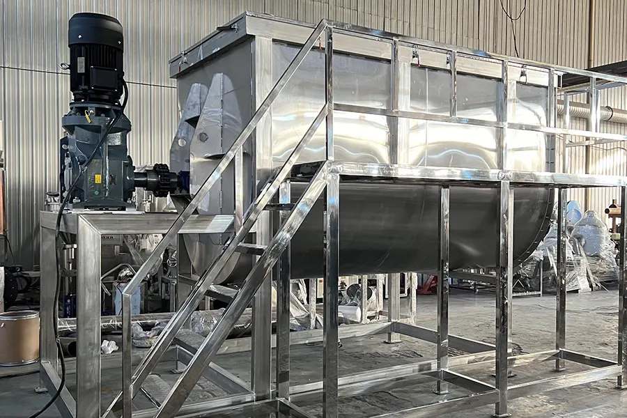 Ribbon mixer heating and cooling jacket