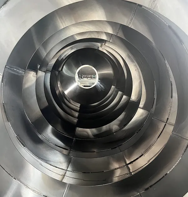 Rotary drum mixer interior